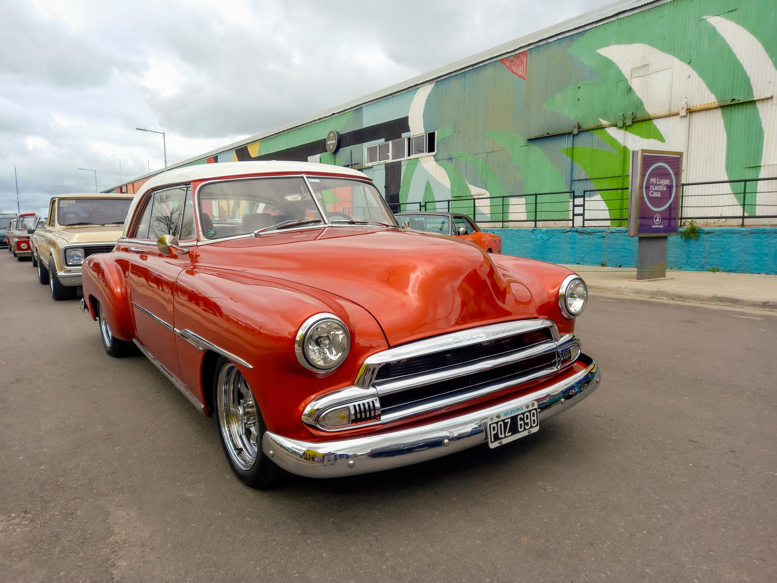 Avellaneda,,Argentina,-,Aug,25,,2024:,Old,Red,Shiny,1951